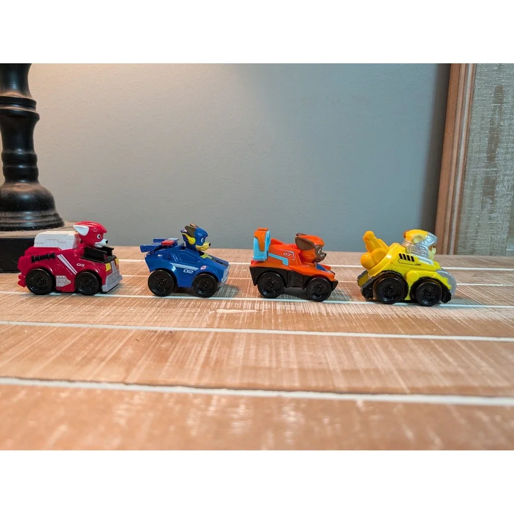 Paw Patrol True Metal Die-Cast Vehicles Marshall Chase Zuma Rubble Lot of 4
